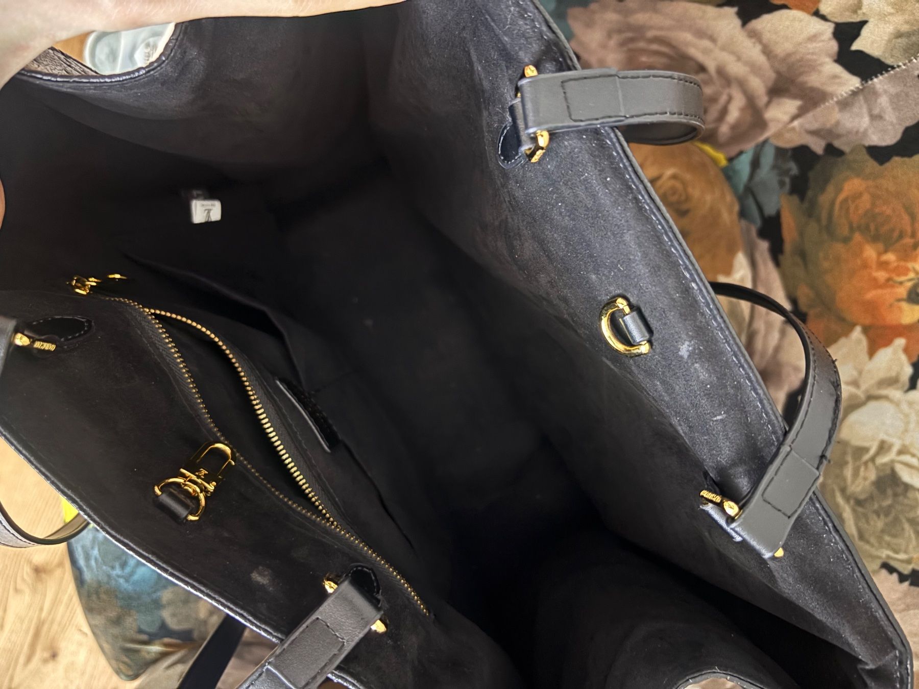 Borse da donna: On The Go MM Vin Bag Black – Nuovo (secondo la descrizione) da Horgen venduto da len_qjz9 2