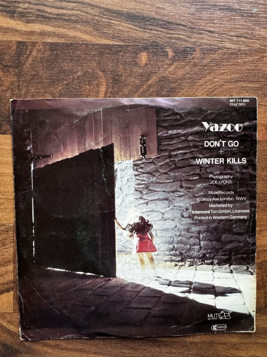 Dischi in vinile: Yazoo -  Don't Go - 7" Single (Red) - 80s – Usato da Rorbas venduto da BlackstarRecords 1