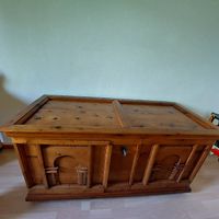 Holztruhe