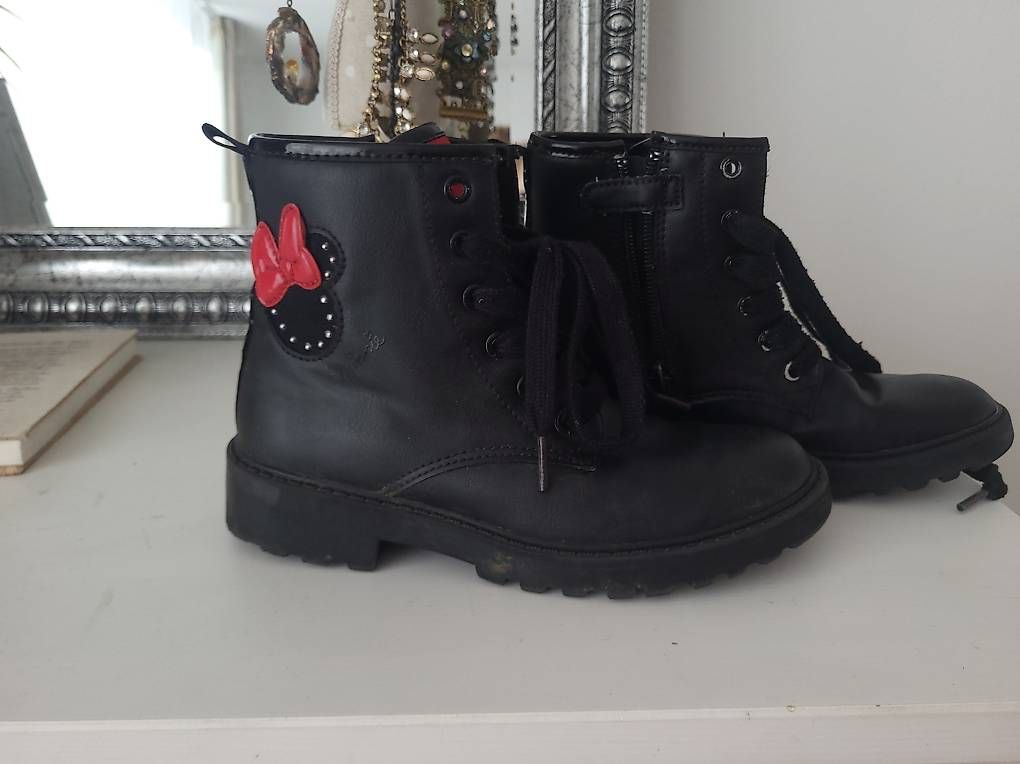 Scarpe per ragazze: Geox Minnie Stiefelette Gr.34 – Usato da Oberaach venduto da Svea11