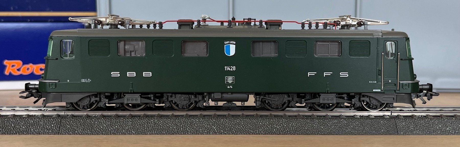 Märklin Modellini di ferrovie: Märklin Ae 6/6 und Re 460 - AC digital – Usato da Winterthur venduto da dond1 1