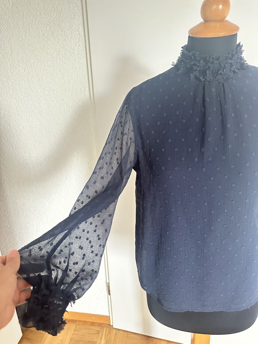 Zara Chemisiers: Bluse Zara Basic Small – D'occasion à Murgenthal par mar_q2yf 1