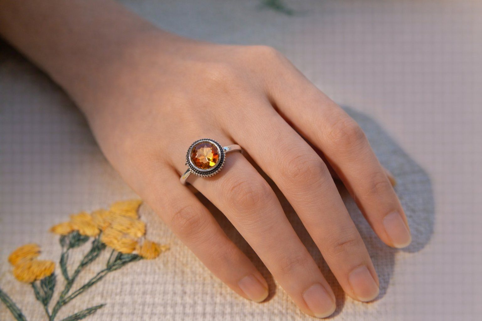 Anelli: NEW - S925 Citrine Ring (Adjustable) – Nuovo (secondo la descrizione) da Zürich venduto da cin_wcf6 6