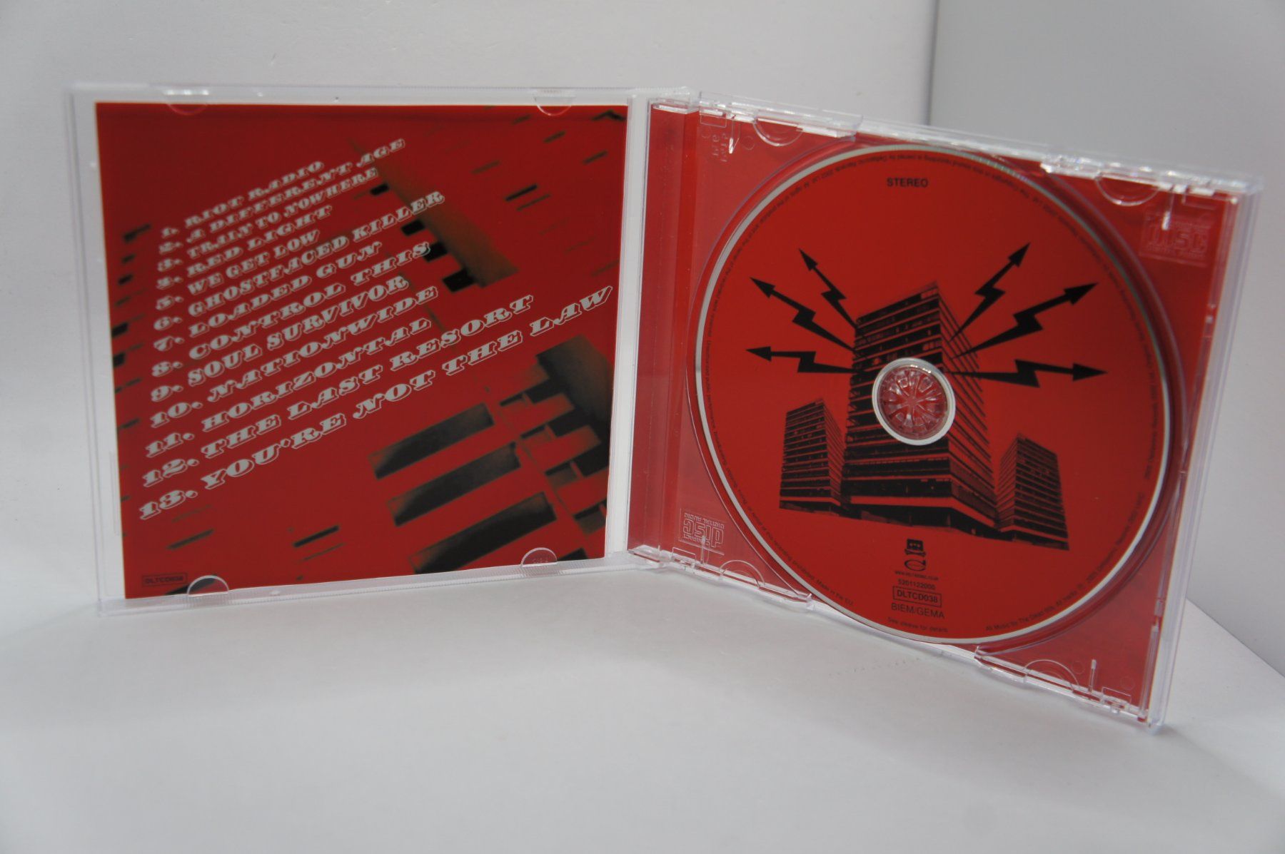 CDs: CD The Dead 60s – The Dead 60s – Gebraucht aus Ernetschwil von luisvonerni 1