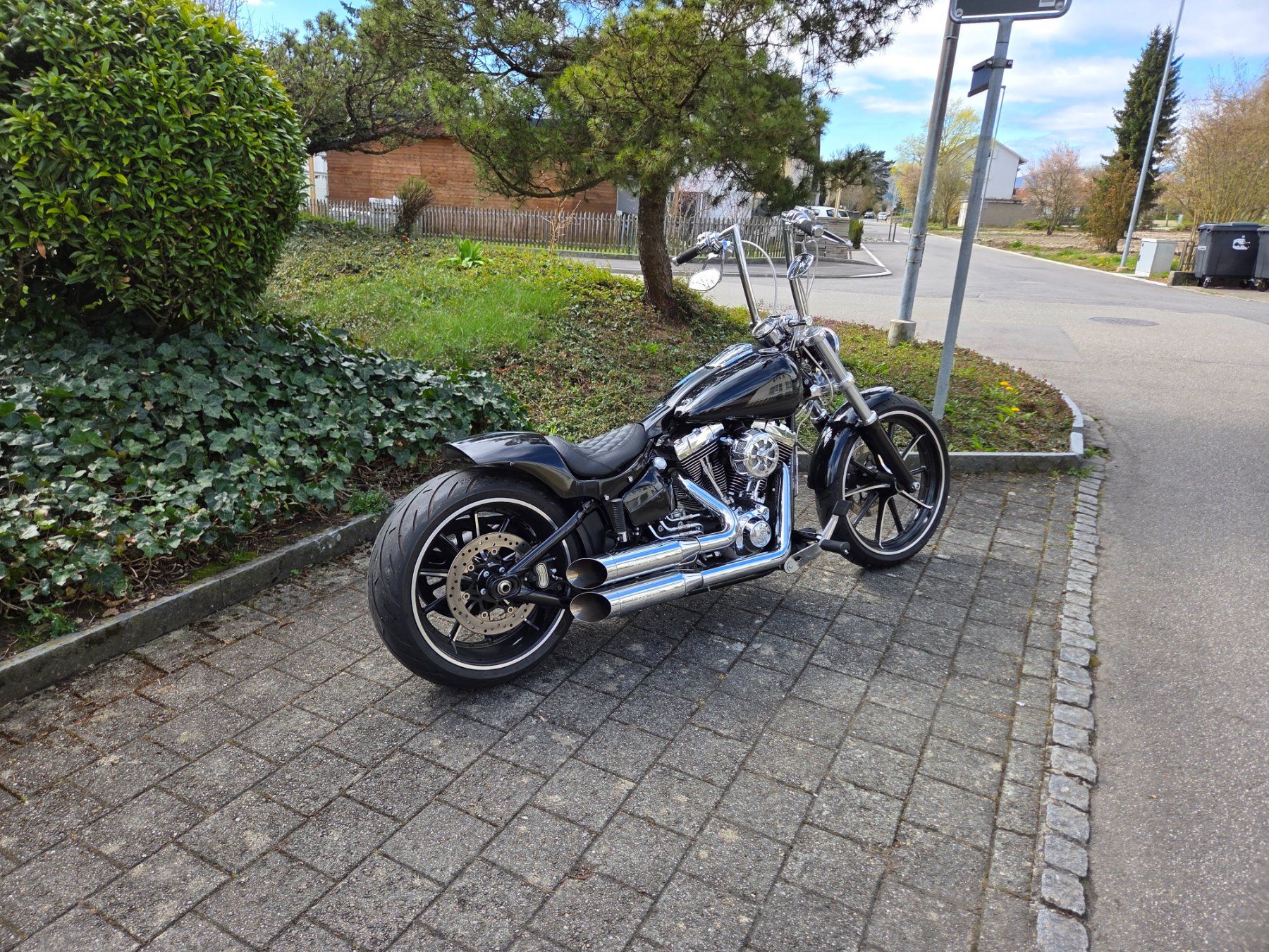 Harley-Davidson Chopper: Harley Davidson Breakout FXSB 103 Custom – Usato da Lengnau BE venduto da Nex_Trade 5