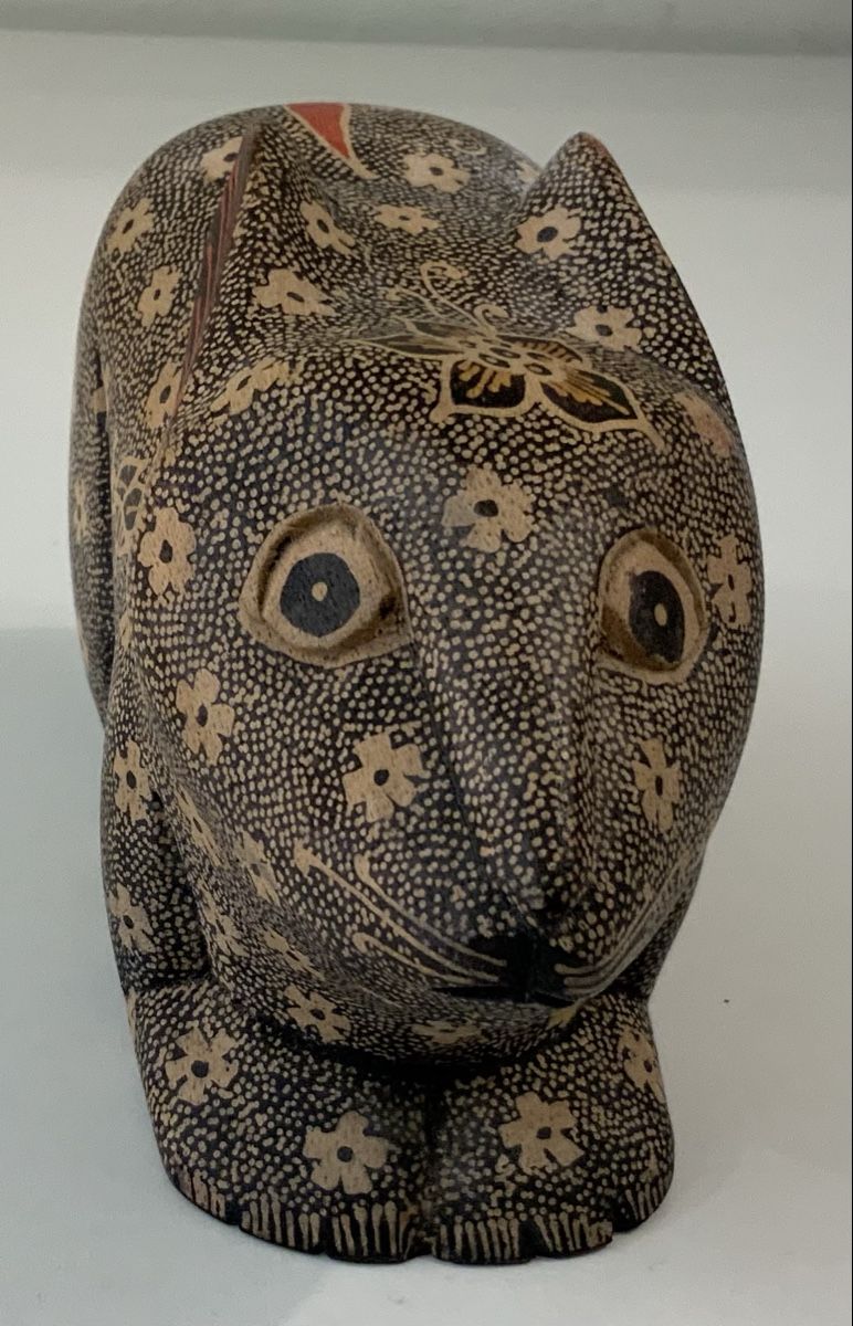Statuette: Lapin en bois  sculpté et peint – Usato da rolle venduto da Tontonjulot 1