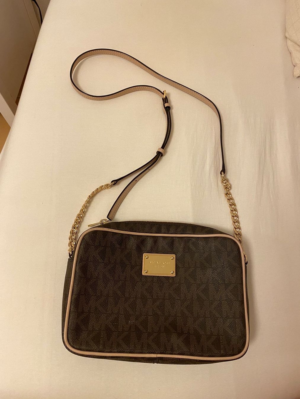 Michael Kors Borse da donna: Michael Kors Umhängetasche – Usato da Regensdorf venduto da liv_rts6 6