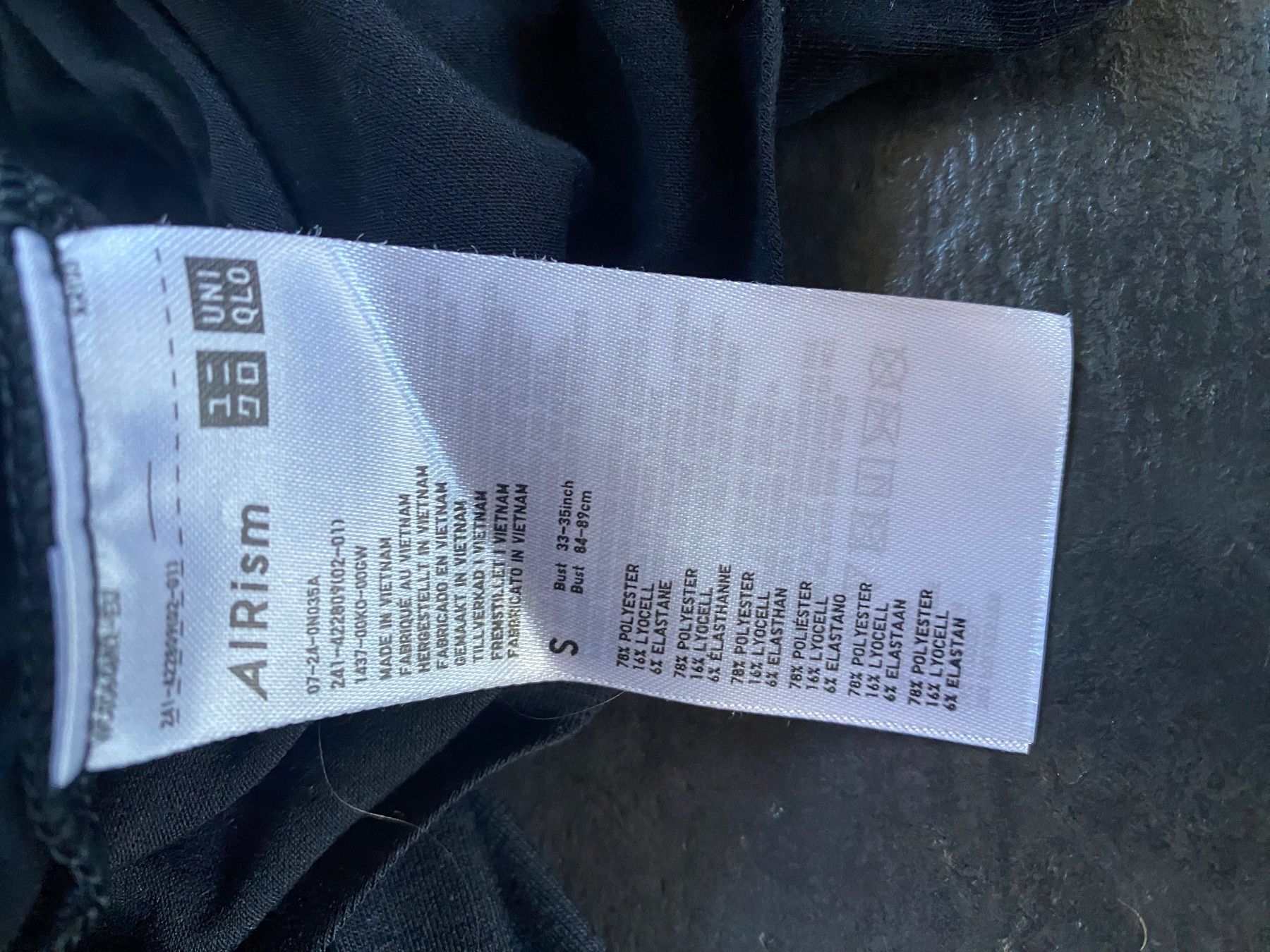 T-shirt: Airsm T-Shirt Uniqlo S – Usato da Chur venduto da simhofstr 4