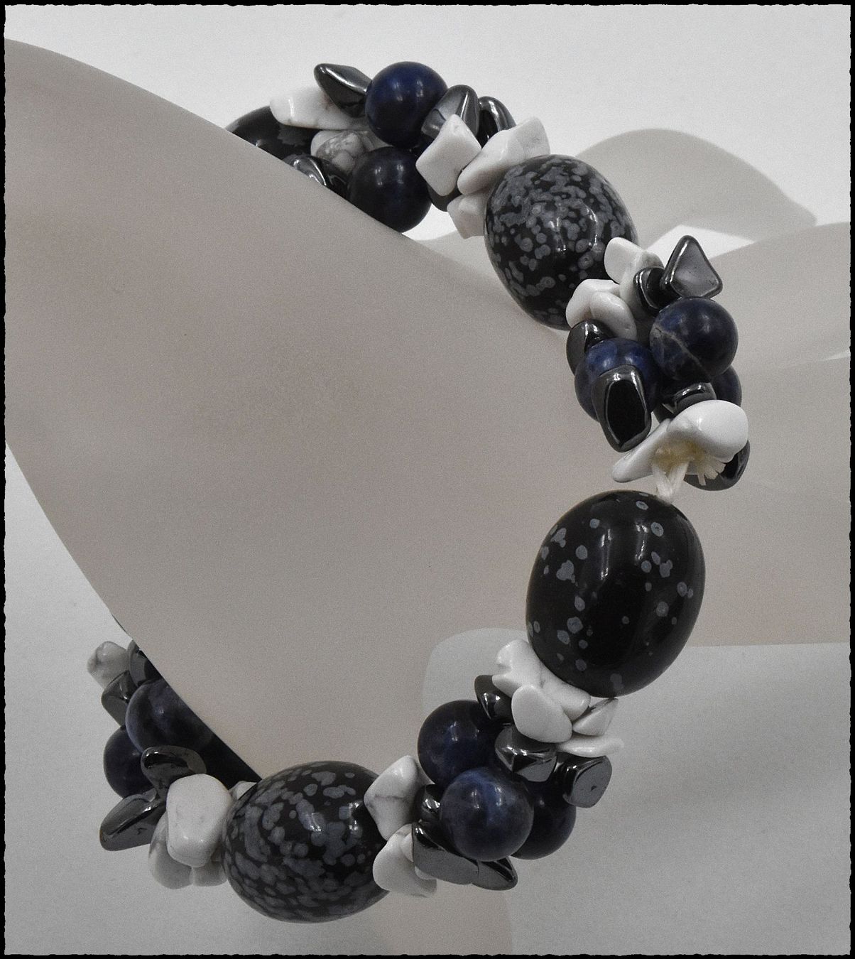 Bracciali & Braccialetti: Schneeflocken-Obsidian/Pyrit/Sodalith Stretch Armband 20cm – Nuovo e nell'imballaggio originale da Oberglatt ZH venduto da Goldfee1 1