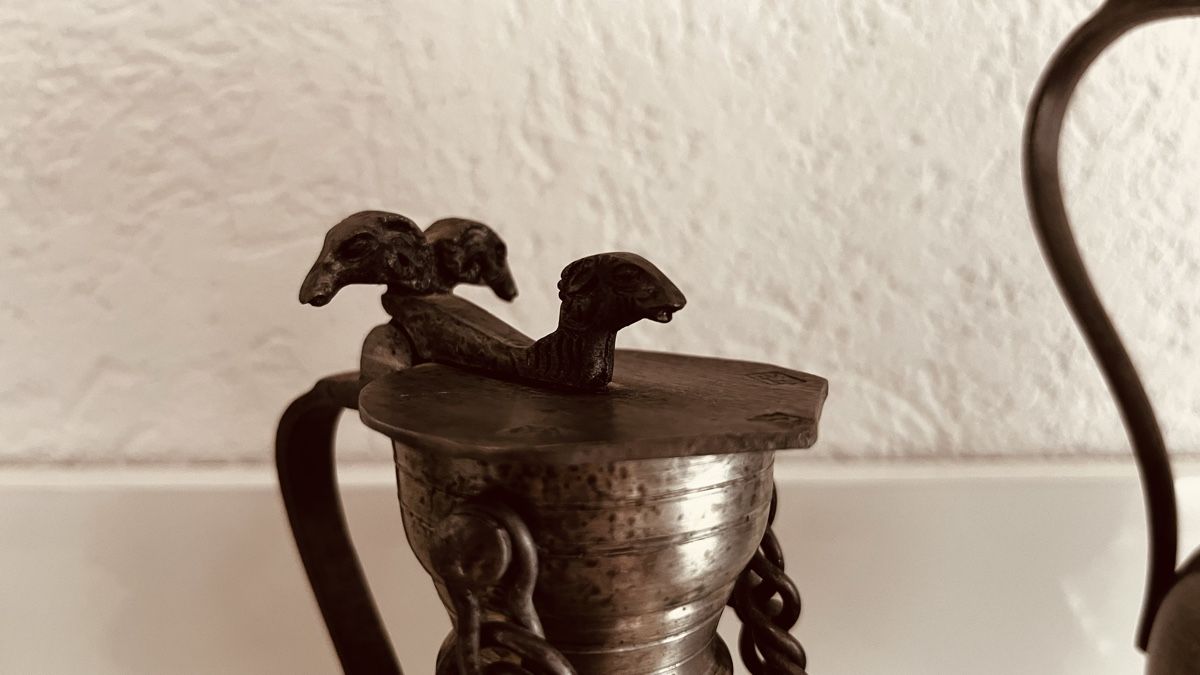 Karaffen: Walliser Zinnkannen – Gebraucht aus Bazenheid von Pfifoltere 1