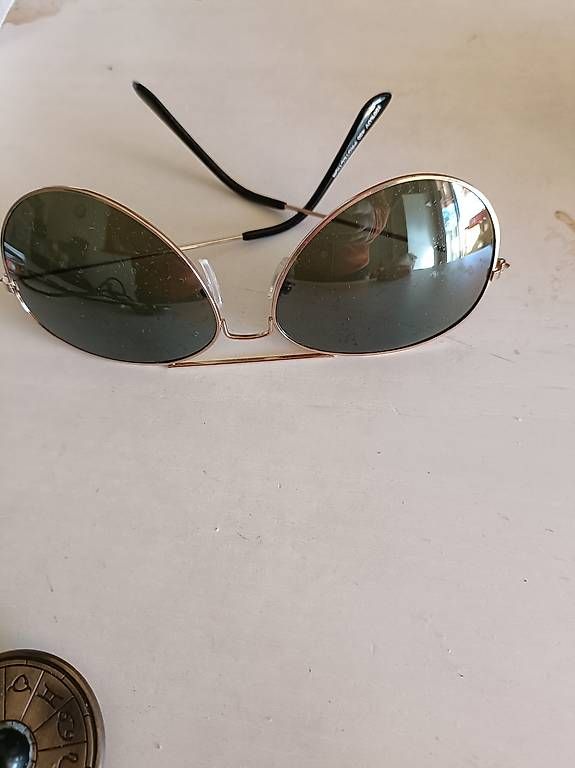 Lunettes & Verres: Sonnenbrille  – D'occasion à Uster par gen_2njk 1