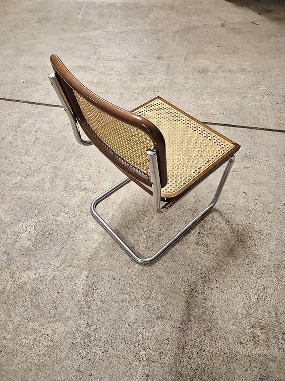 Stühle: Freischwingender Stuhl Vintage  – Gebraucht aus Langnau am Albis von Sadisanto