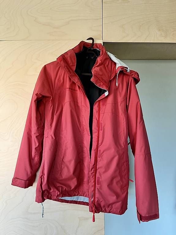 Mammut Jacken: Mammut Jacke Drytech Damen XS – Gebraucht aus Zürich von nmona