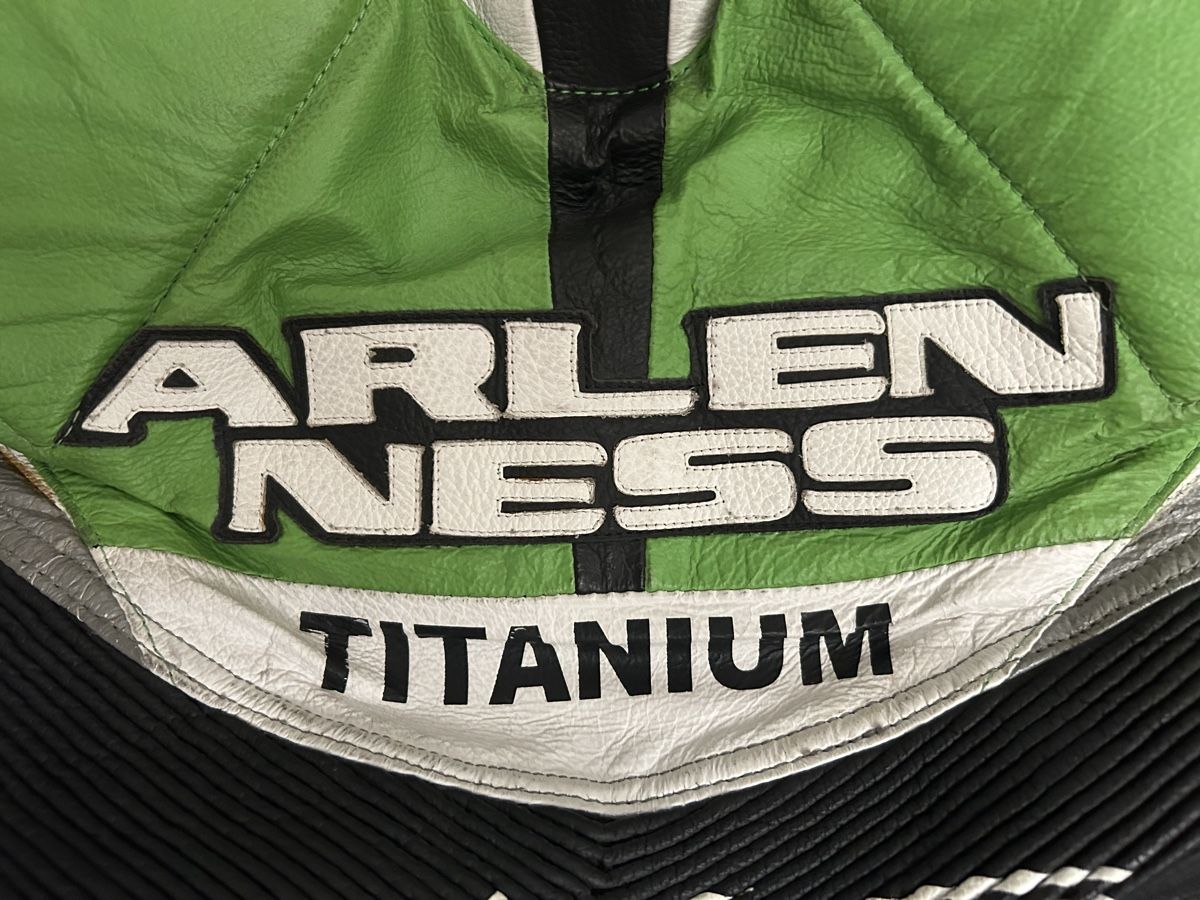 Autres: Arlen Ness Titanium Känguru-Lederkombi Einteiler Gr. 52 – D'occasion à Rebstein par roho23 2