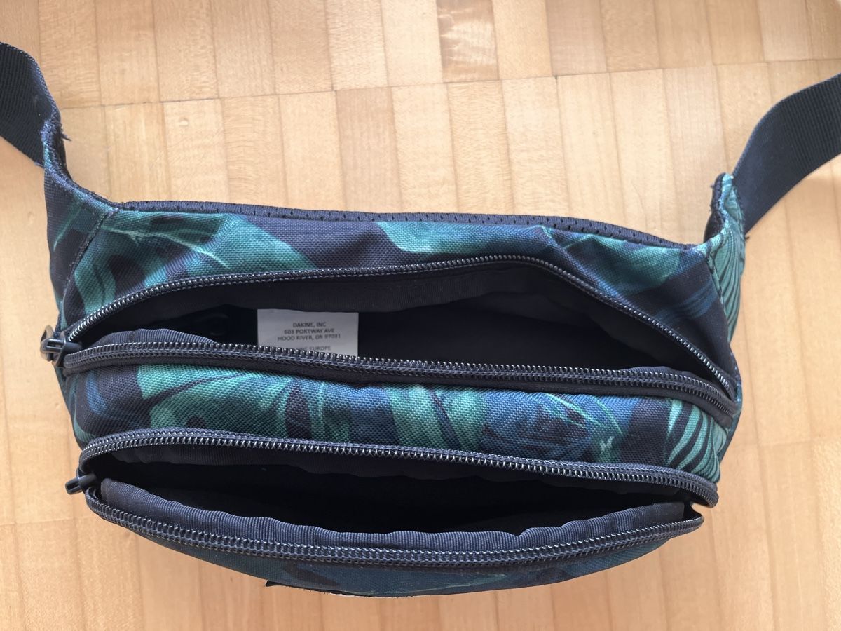 Dakine Borse: Bauchtasche Dakine – Usato da Therwil venduto da Gooner75 2