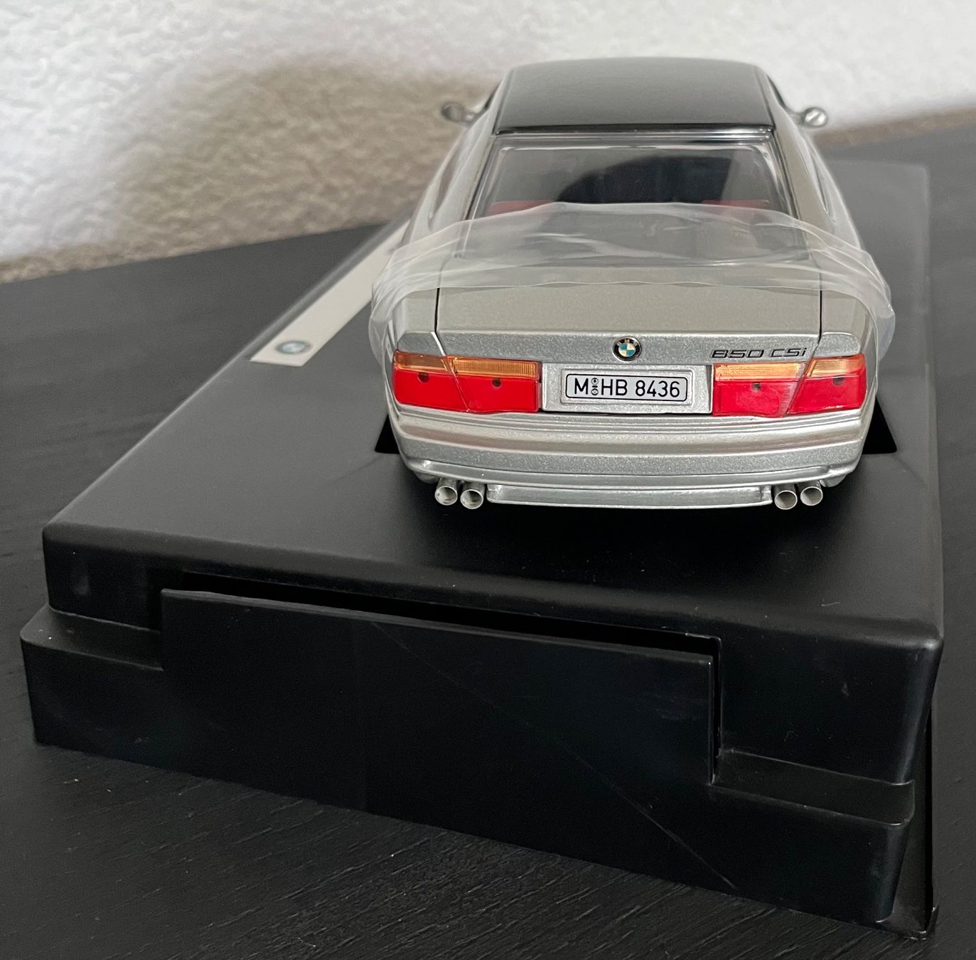 Revell Modellautos: BMW 850 CSi 1:18 Revell – Gebraucht aus St-Cergue von ncu_t267 5
