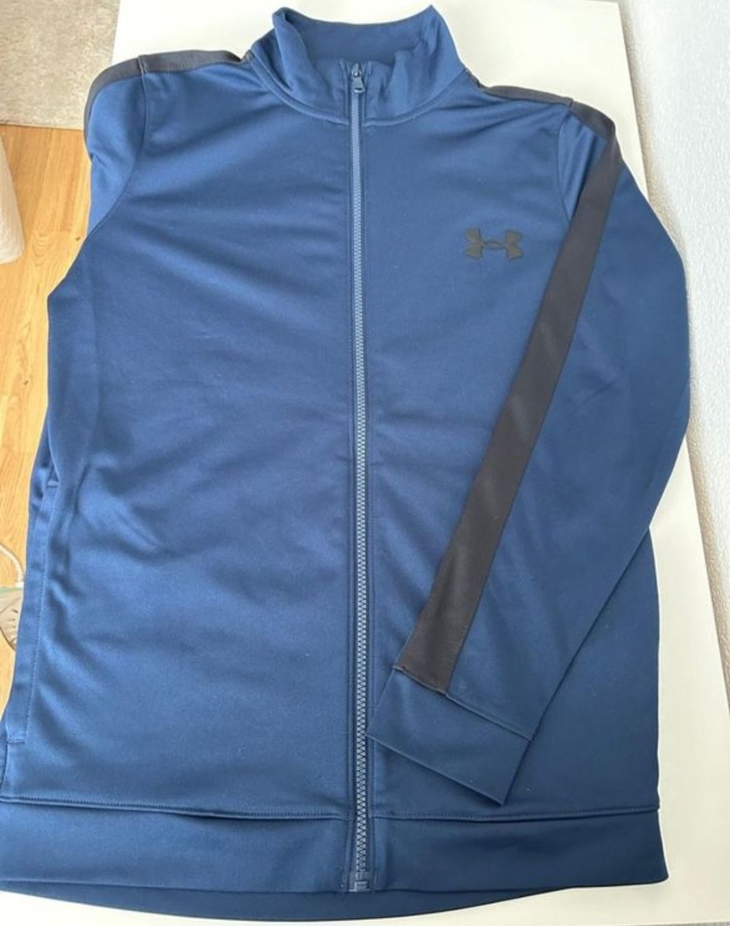 Under Armour Giacche: Under Armour Trainingsjacke – Nuovo (secondo la descrizione) da Zollikofen venduto da Vintageforyou 1