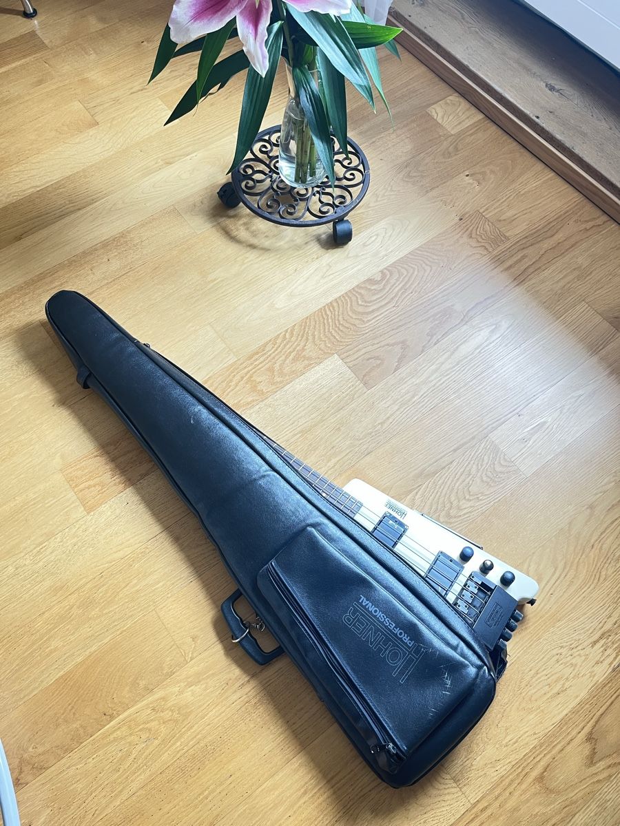 Hohner Strumenti musicali: Hohner B2 Bass, Weiss, Steinberg headless – Usato da Reinach BL venduto da katman 4