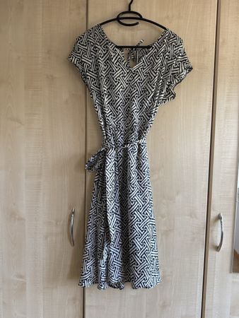 Luftiges Kleid für den Sommer S