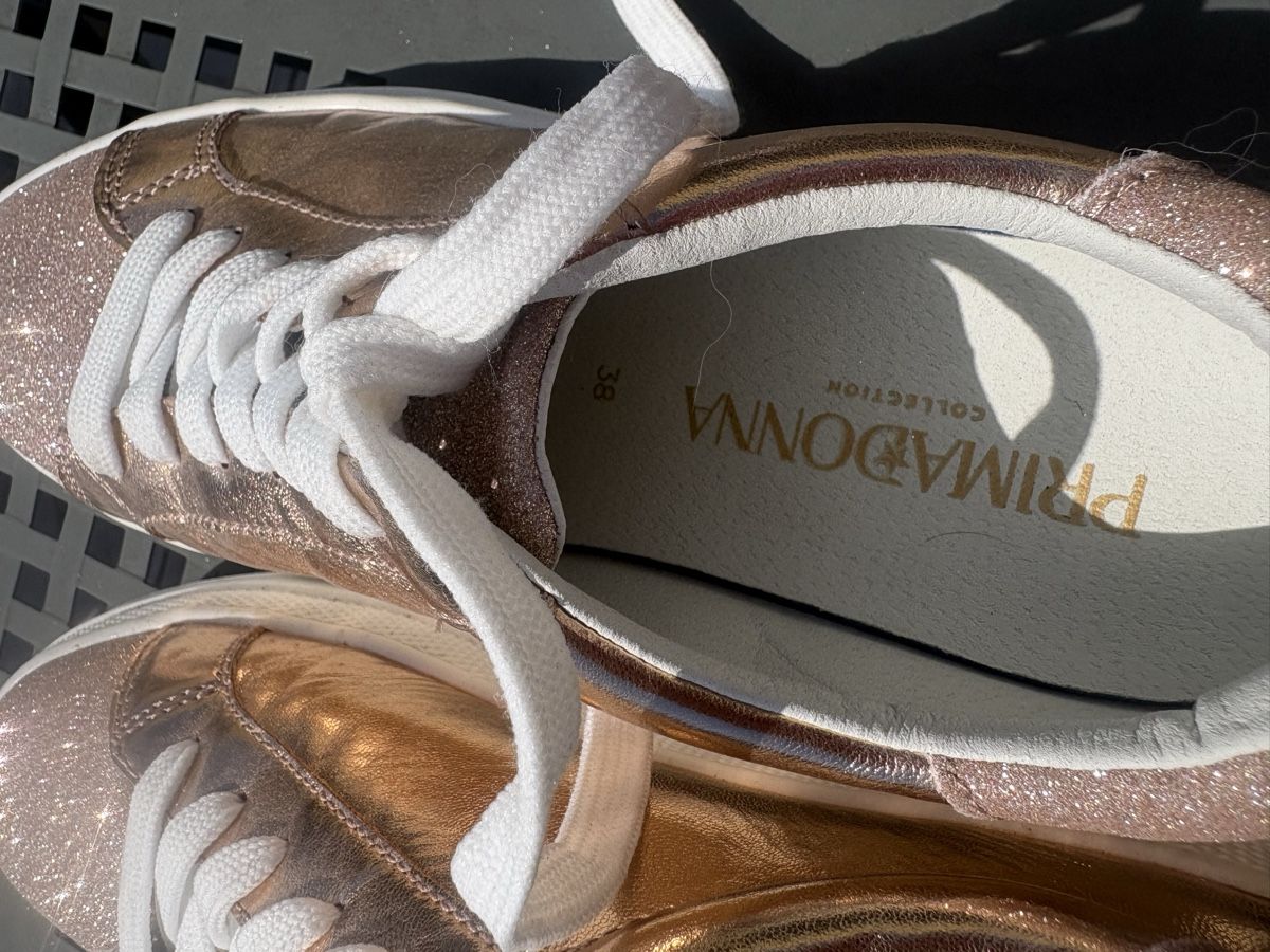 Damenschuhe: Rosegoldene Sneaker aus Mailand , NEU – Neu (gemäss Beschreibung) aus Obbürgen von bugi6868 3