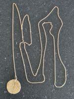Goldfarbene Yoshiki Halskette mit Blatt-Anhänger