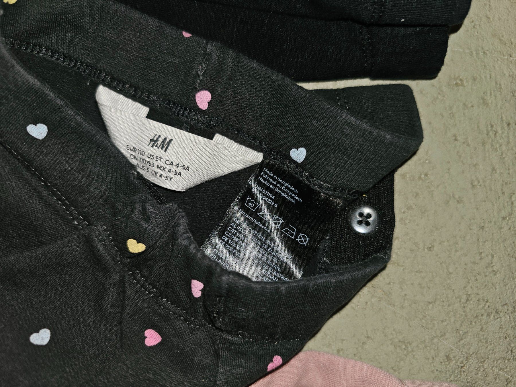 H&M Collant & Leggings: Leggins gefüttert Gr. 110 – Usato da Ebikon venduto da Mauzi86 1