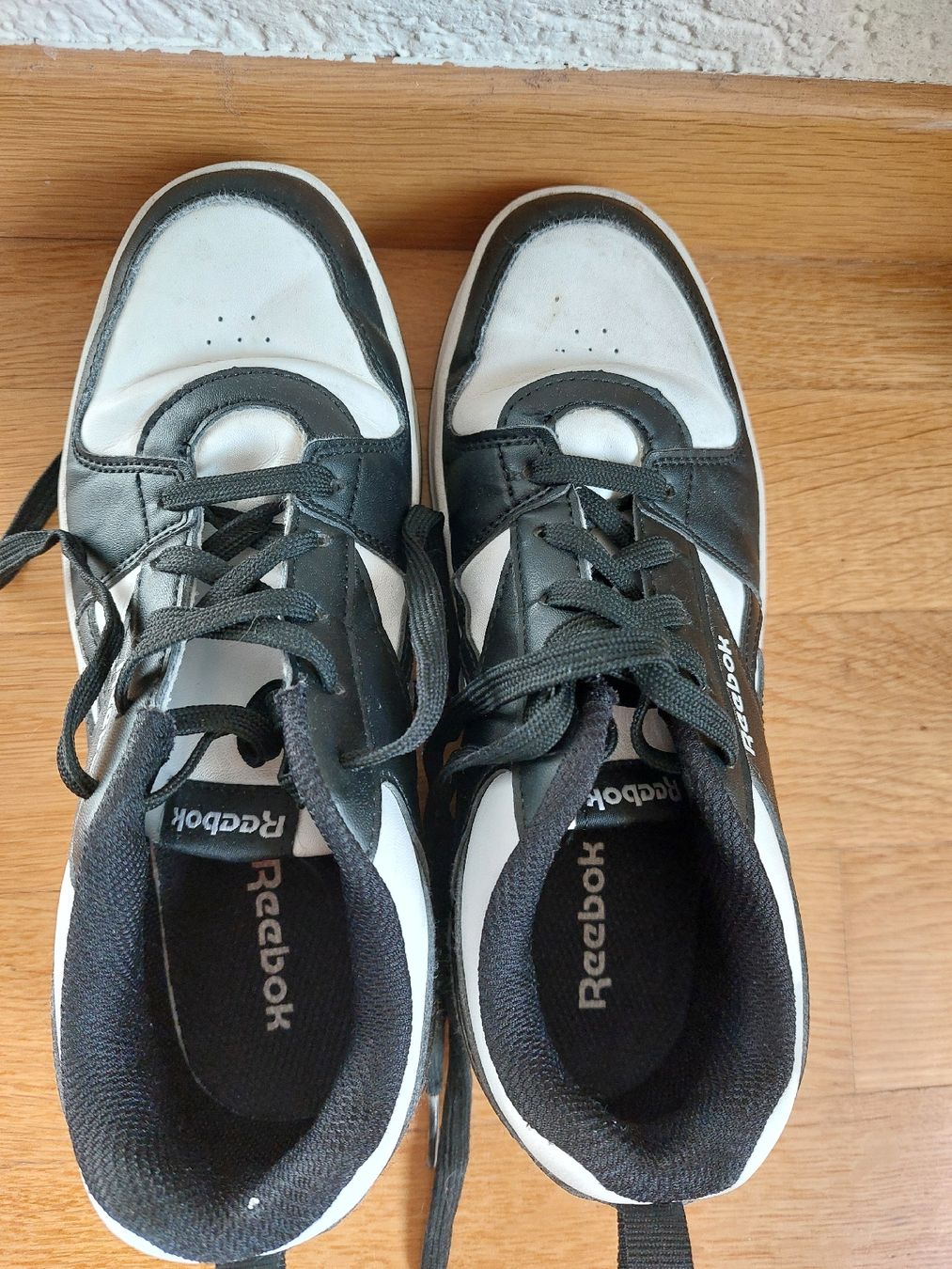 Reebok Scarpe per ragazzi: Reebok schule gr35 – Usato da Adliswil venduto da Jenhrt 5