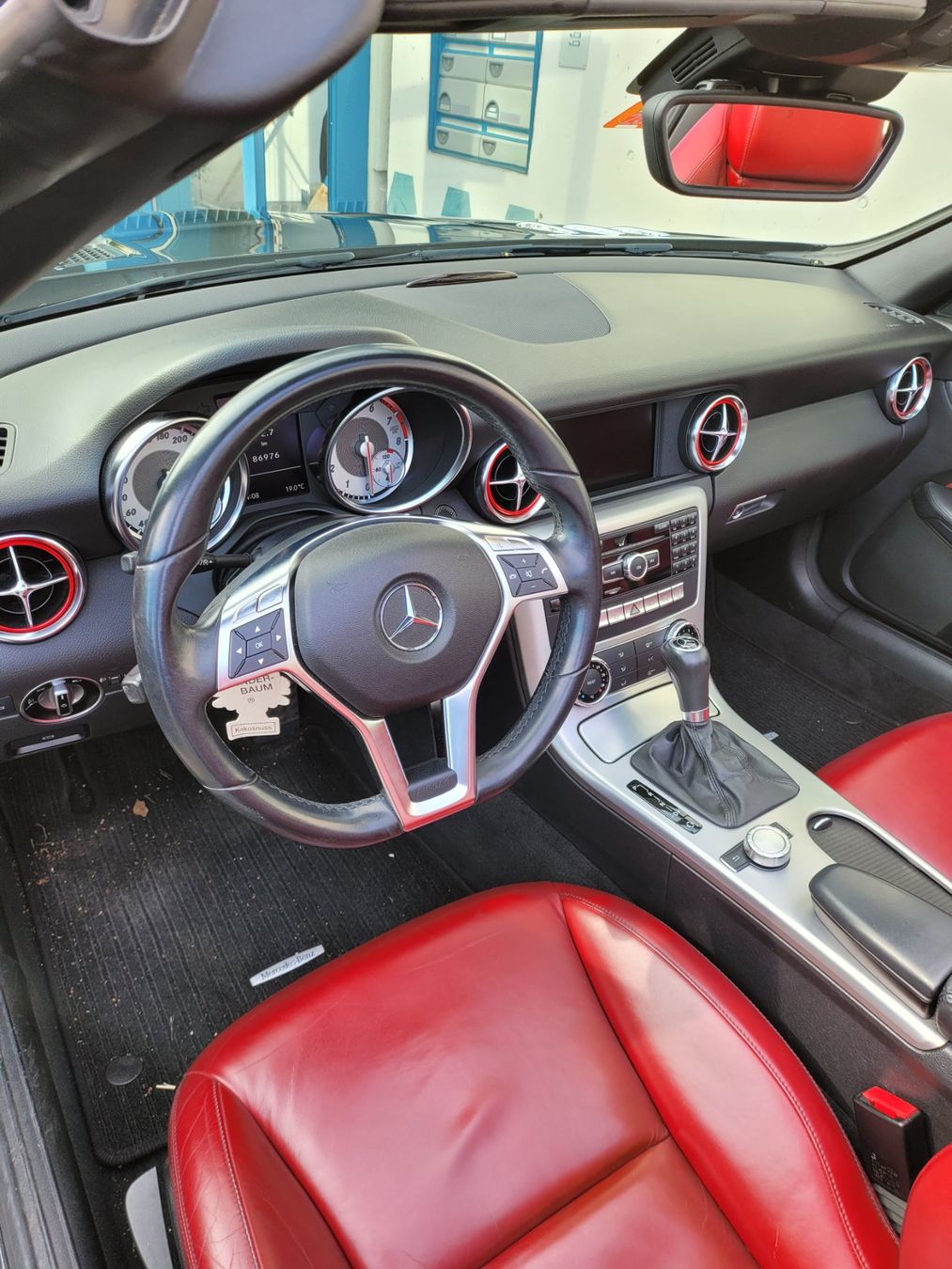 Mercedes-Benz Autos: MERCEDES-BENZ 350 SLK – Gebraucht aus Wetzikon ZH von Bal3 5