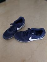 Nike Sportschuhe Gr. 43, dunkelblau, sehr gut erhalten