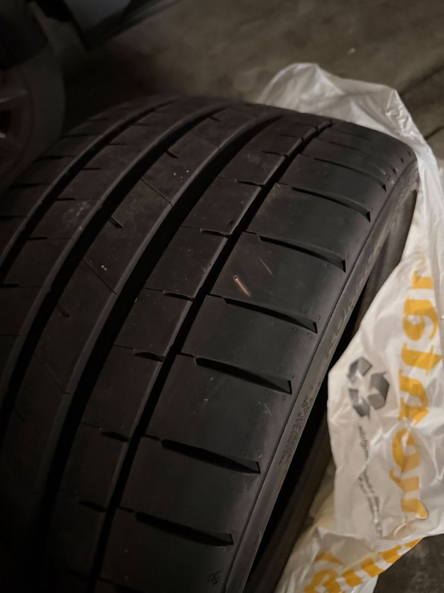 Pneus & Roues: Sommerreifen 285 / 30 / R19 – D'occasion à Neuenhof par leo_cc7z 2