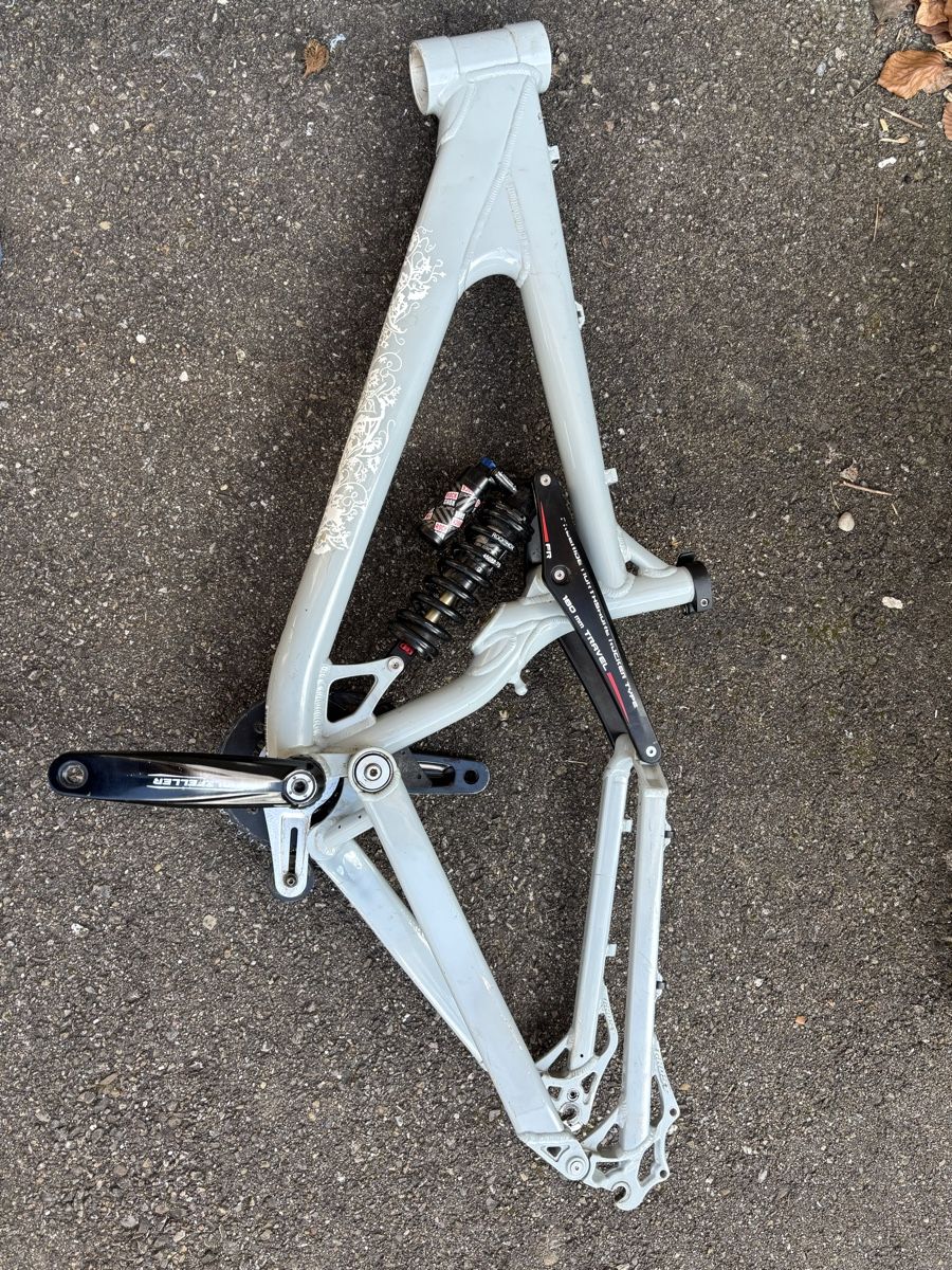 Pezzi di ricambio: Mountainbike-Rahmen – Usato da Zürich venduto da Dim777