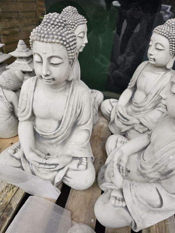 Buddha-Figur Aus Beton Für Garten & Balkon – Frostfest, 27x25x50 Cm, Handgefertigt, Für Asiatisches Flair