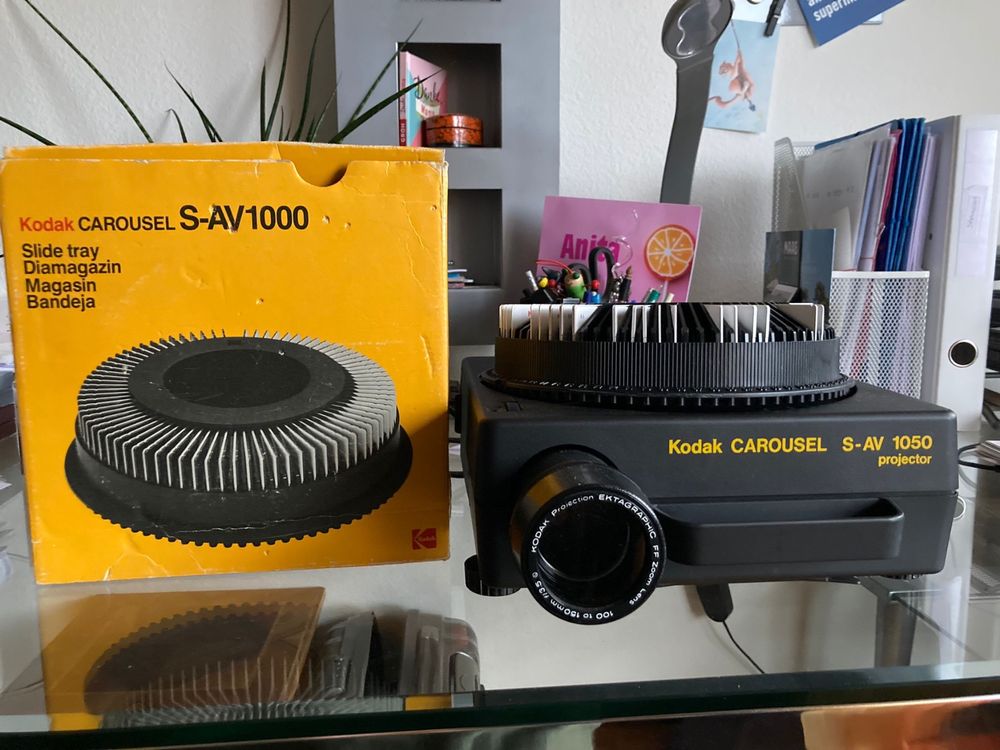 Kodak Carousel s-av 1000 (1975) - Kodak A.G. Stuttgart