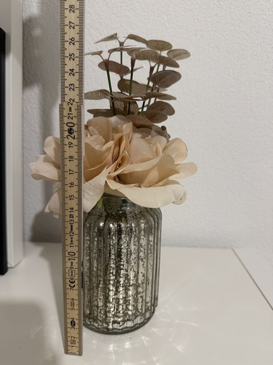 Tutte le decorazioni: Vase mit Kunstblumen – Usato da St. Gallen venduto da raphaela_99 1