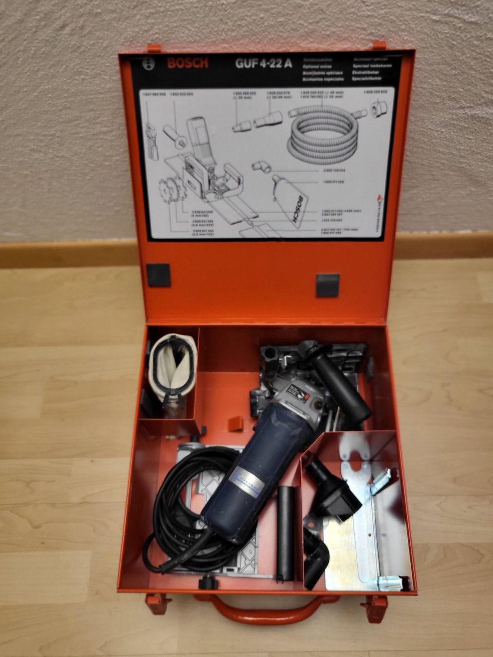 Alle Maschinen: Bosch GUF 4-22 A mit Koffer – Gebraucht aus Pfäffikon ZH von telve 3
