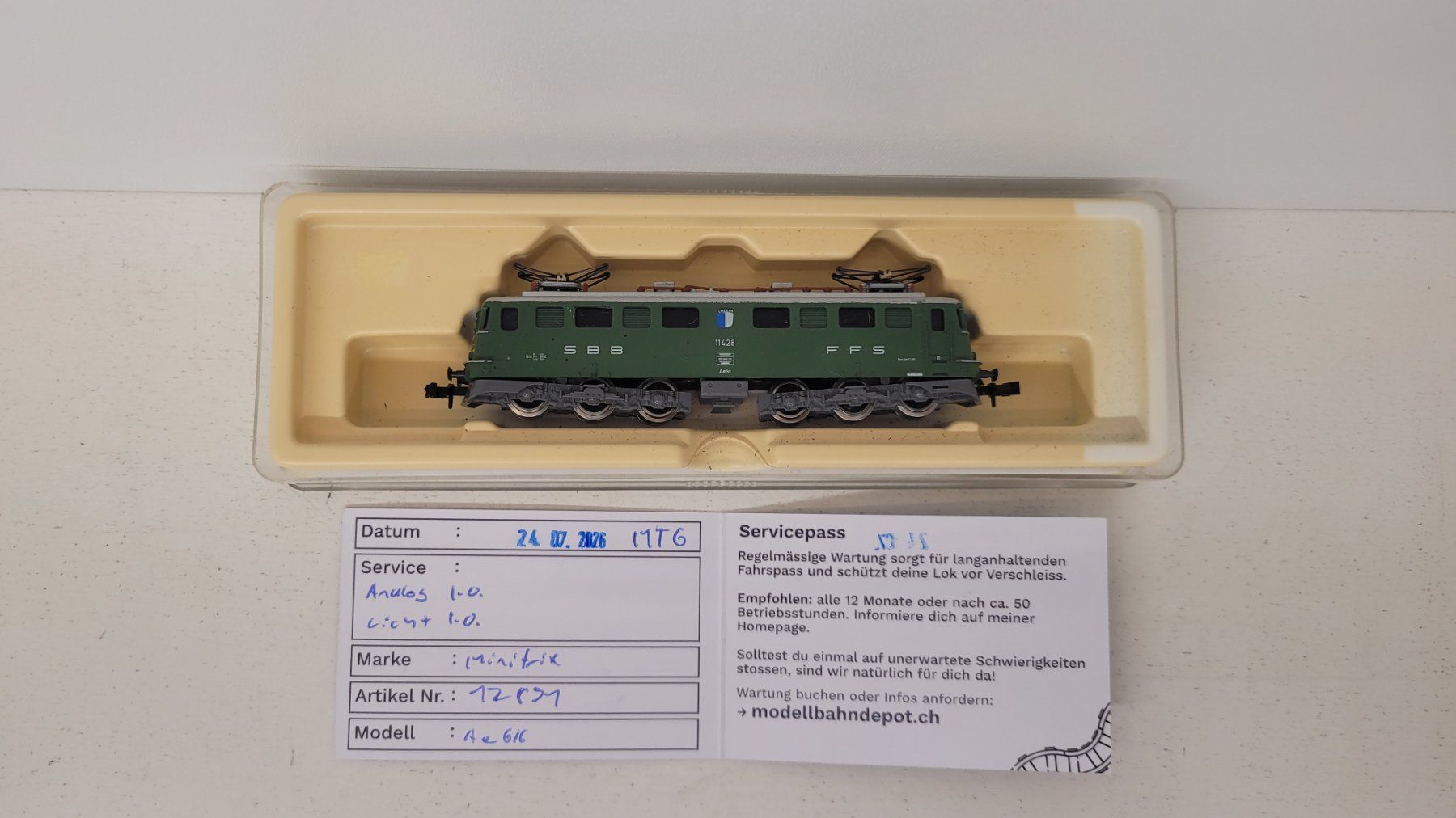 Trix Modellini di ferrovie: Spur N Minitrix 12891 SBB Ae 6/6 GEPRÜFT – Usato da Büsserach venduto da ModellbahnDepot 1