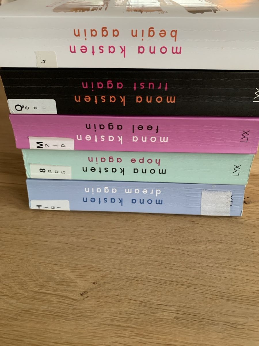 Bücher: Mona Kasten - Again-Bücher – Gebraucht aus Worb von vivia_ne 6