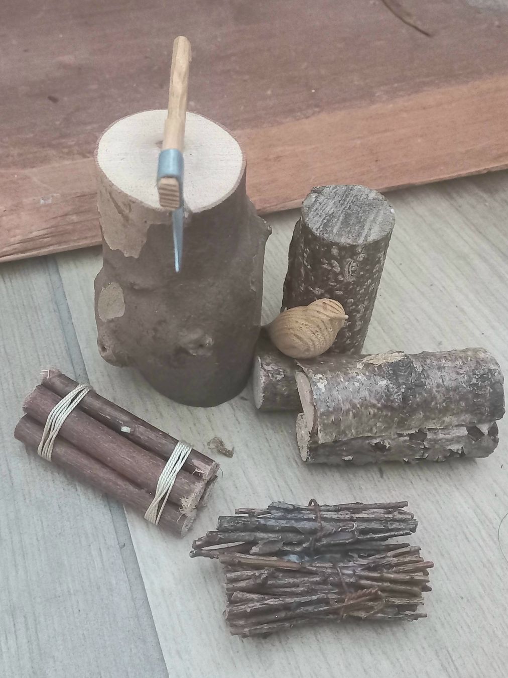 Statuette: Schwarzenberger Krippenfigur:  Silas, der  Holzhacker – Nuovo (secondo la descrizione) da Lachen SZ venduto da jimmygoal13 5