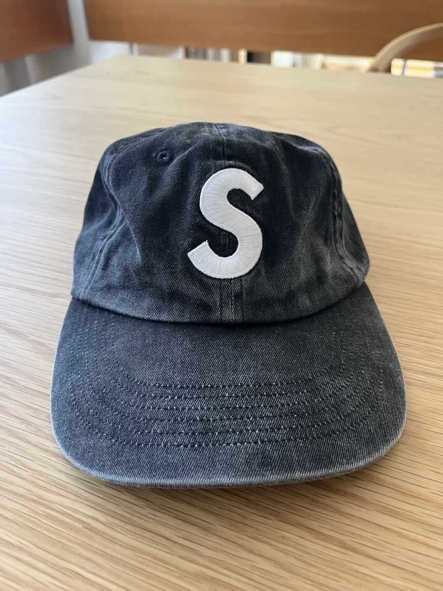 Sonstige Kleidung & Accessoires: Supreme Cap - Faded Black – Gebraucht aus Unterseen von BiancaNBozo