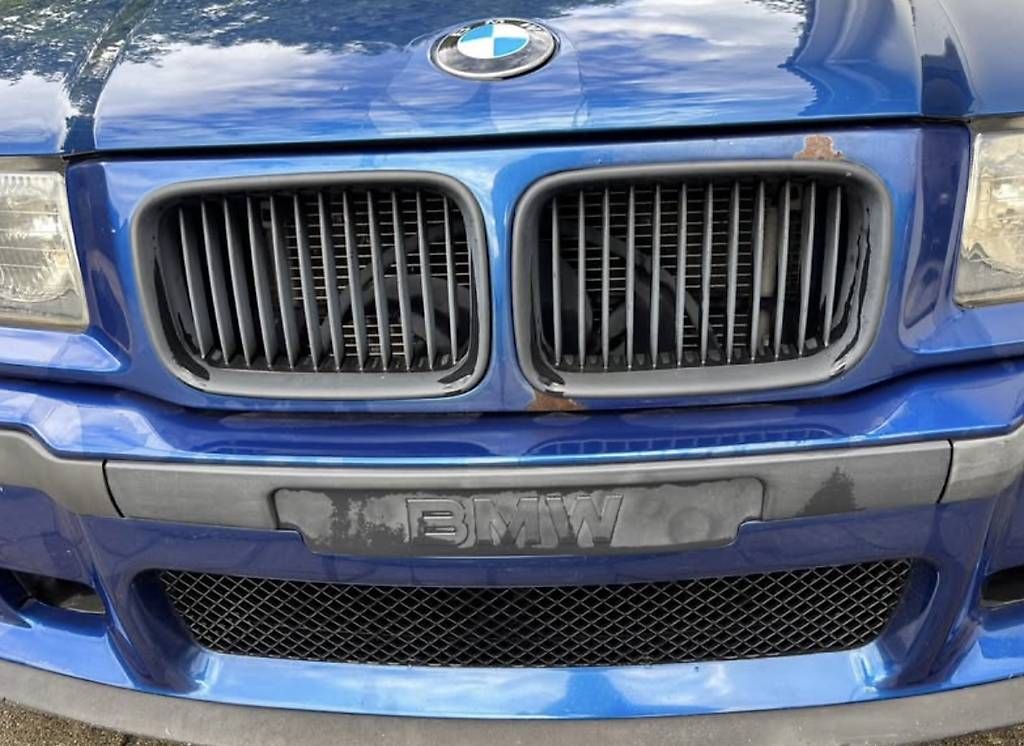 Automobili: BMW ///M3 e36 3.0 Coupe – Usato da Bichelsee venduto da hubraum_ 3