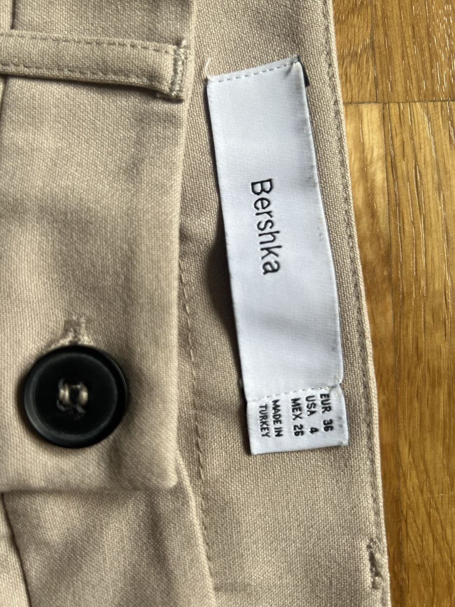 Bershka Pantaloni: Bershka Anzugshose – Nuovo (secondo la descrizione) da Weiach venduto da deb_7zrg 2