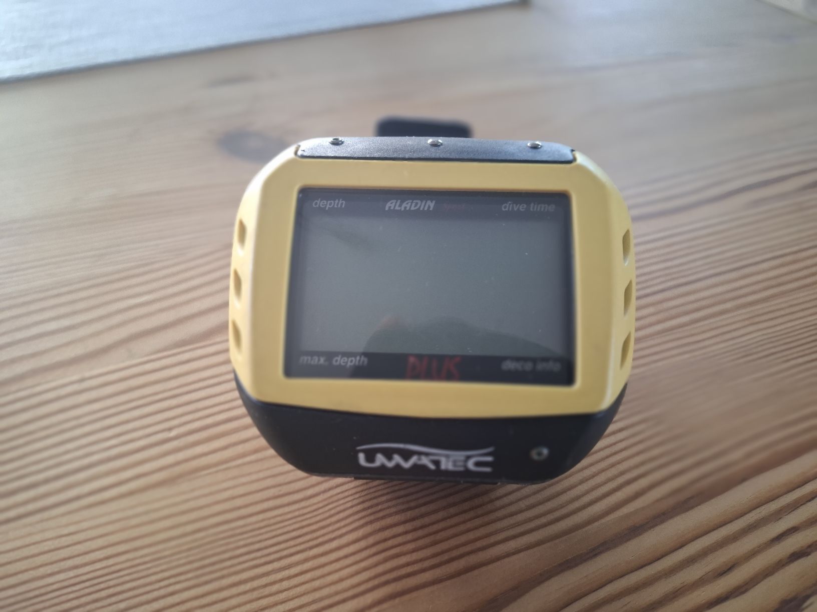 Messen: UWATEC Aladin Sport Plus Tauchcomputer – Gebraucht aus Chabrey von fluvius 1