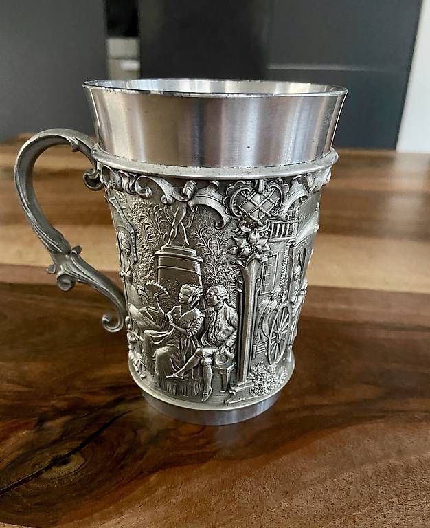 Karaffen: Wunderschönes Zinn-Set / Krug und Becher – Gebraucht aus Herrliberg von Kat_s2dn 4
