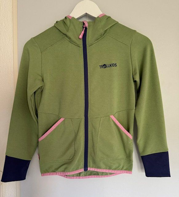 Coole Outdoor-Jacke Für Mädchen - Reflektierende Sternen-Jacke In Olive