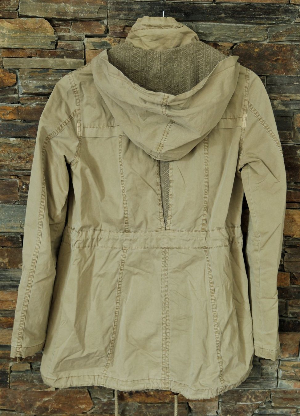 Cappotti: Jacke / Mantel REVIEW Gr. M beige – Difettoso da Wohlen AG venduto da Exitburn 5