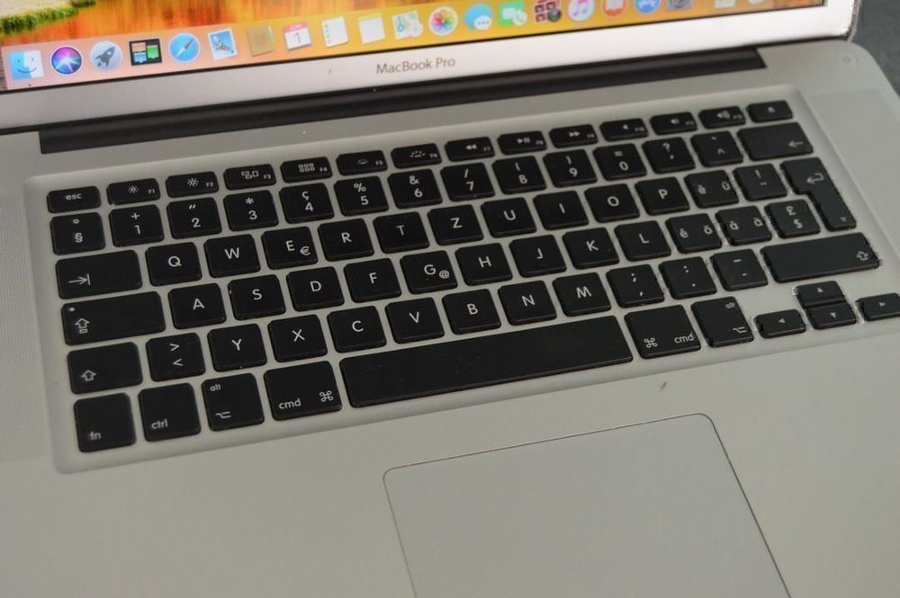 Apple Notebook: Apple Macbook Pro A1286 i7 – Difettoso da Collonges venduto da arashee 5
