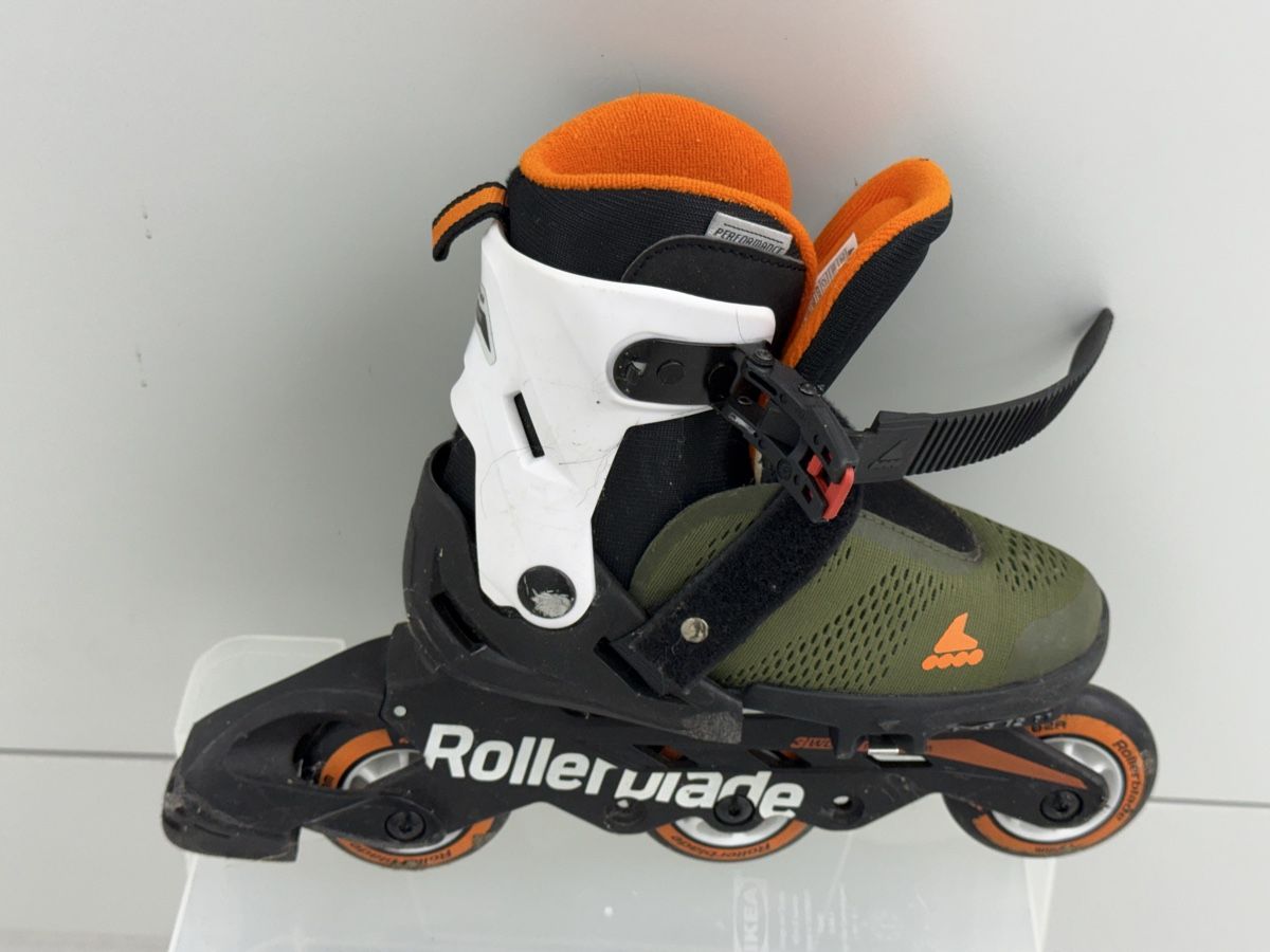Pattini in linea & Pattini a rotelle: Kids Rollerblade Inline Skates - Size EU 28-32 – Usato da Hagendorn venduto da nik_9x6x 3