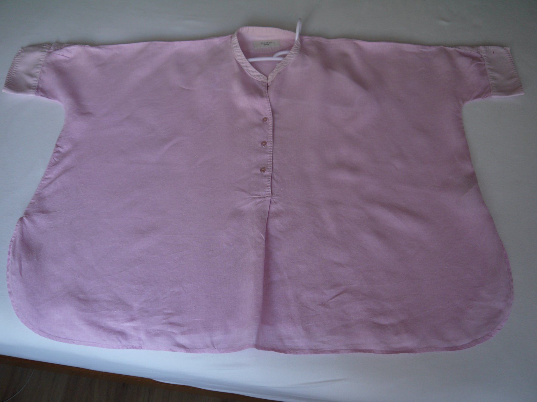 Max Mara Camicette: WEEKEND Max Mara Bluse gross geschnitte aus 100% Leinen – Usato da Hagendorn venduto da Blaf 1