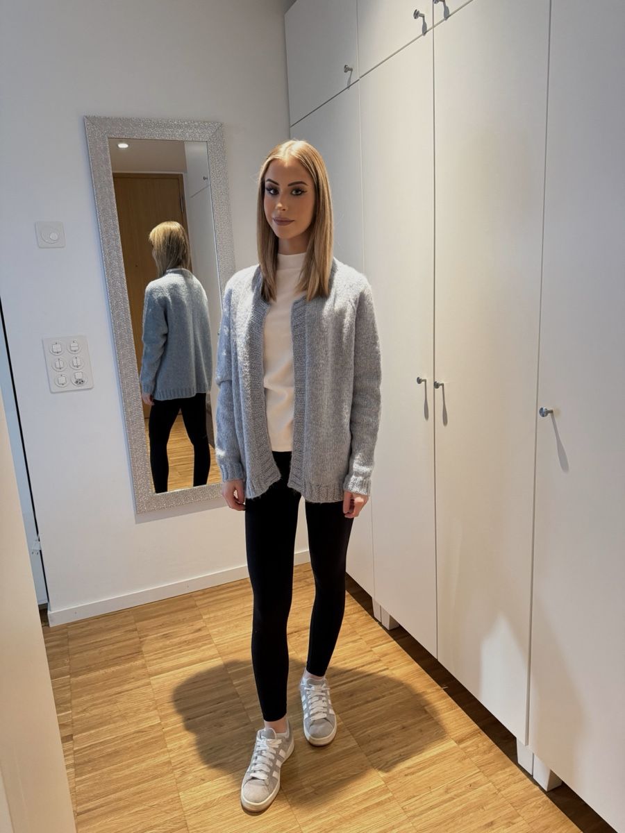 Vestes: Strickjacke Damen Grau Grösse M neuwertig – Neuf (Voir description) à Regensdorf par aid_hl7v 1