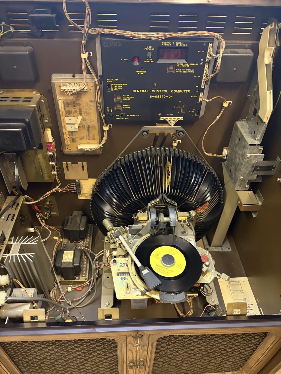 Jukebox: Ami -  Rowe Jukebox – Usato da Tann venduto da Corolla70-74 2